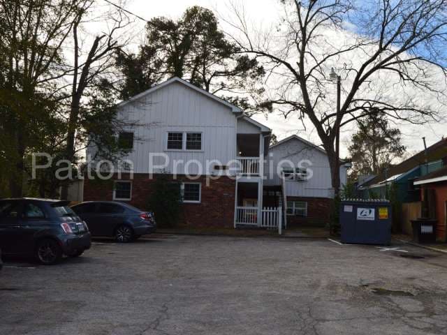 3834 Rosewood Dr