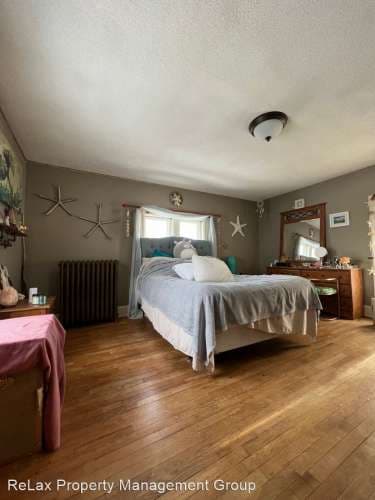1128 6th Street