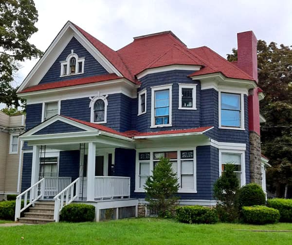 47 Center St