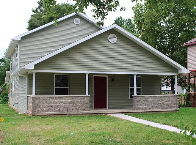 801 W Beechwood Ave