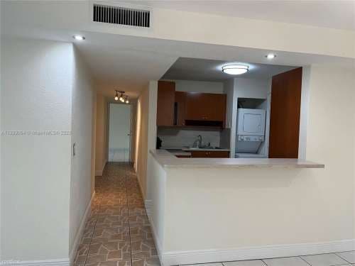 13700 SW 62nd St APT 121