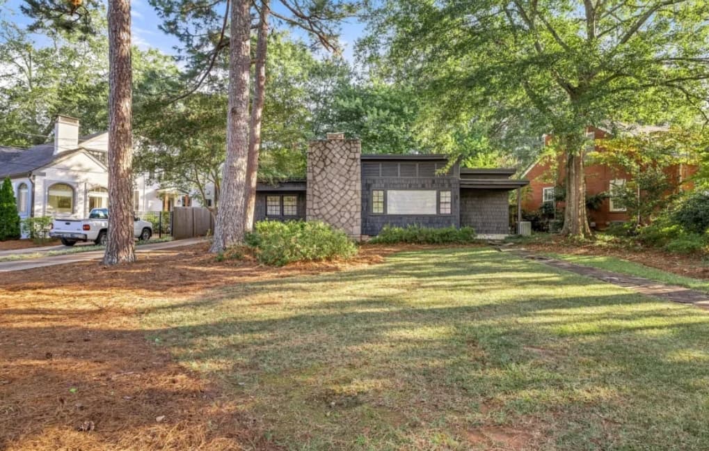 476 Milledge Cir