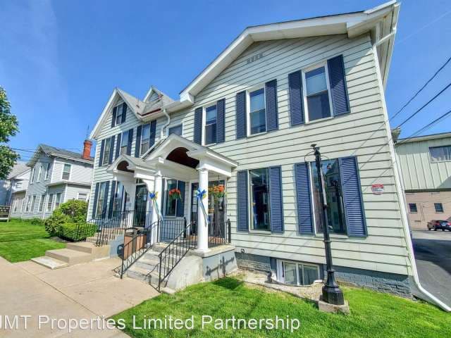 239 West 8th Street