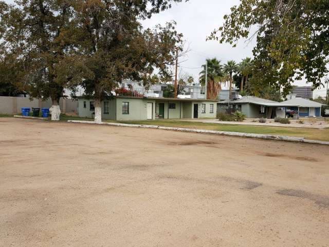 **FIRST MONTH'S RENT FREE** Please contact Anastasia Sisneros 480-261-9549 to schedule a tour!