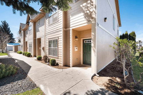 1007 E Sharp