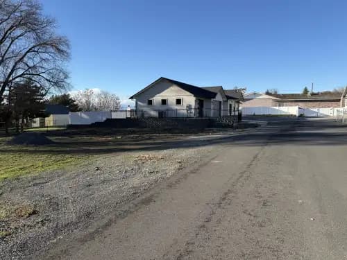 4518 Maple Ave