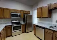 186 E 11th Ave