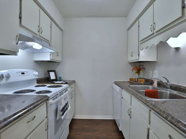 Hollybrook Apartments