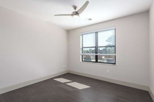 Hibernia Apartments