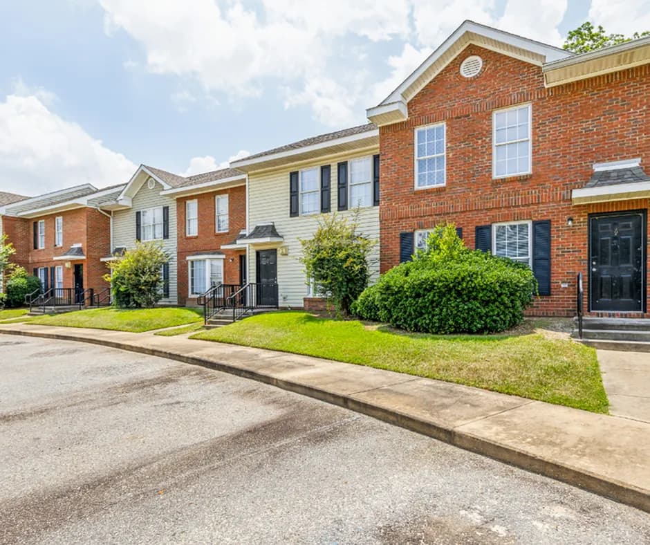 Hampton East Apartments
