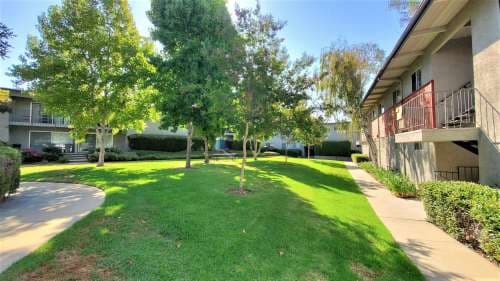 555 Westmont