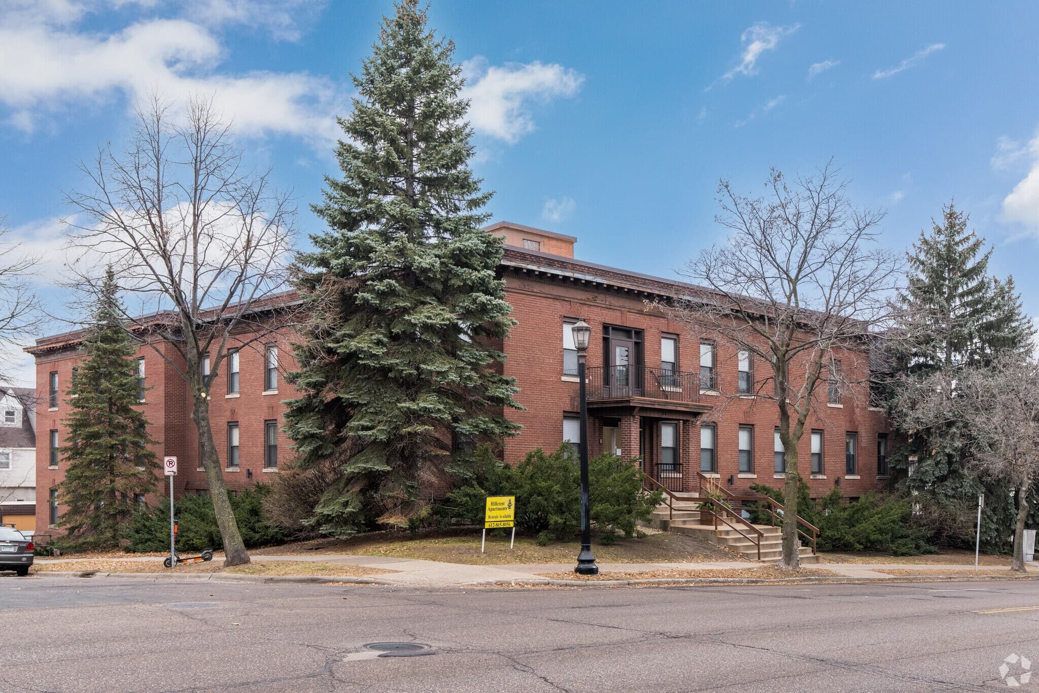 501 W Franklin Ave