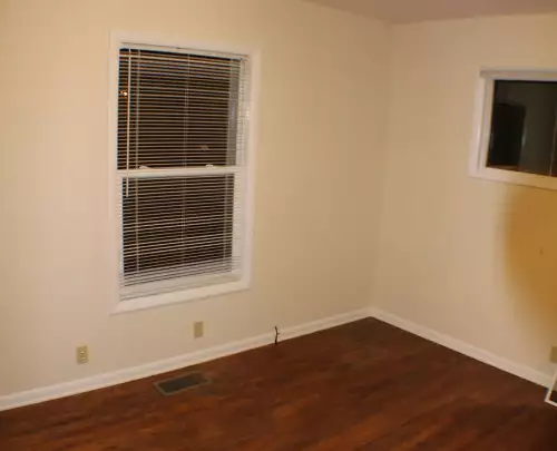 1223 W Carson St