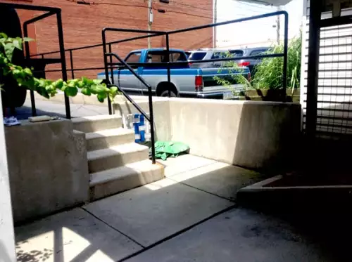 275 W Main St