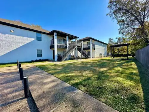 HUGE 4-Bed