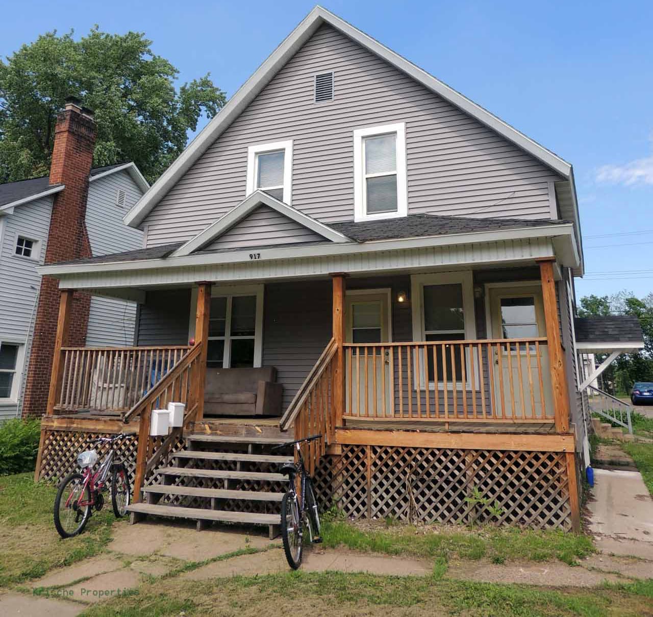 917-917 1/2 2nd Ave