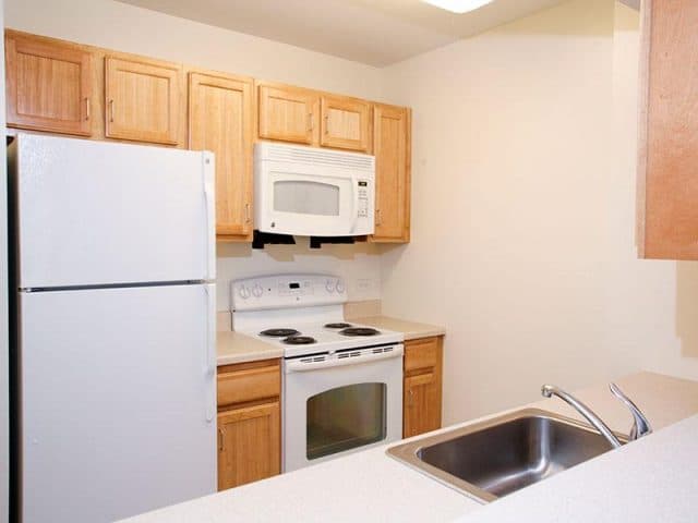 Twin Oaks Apartments