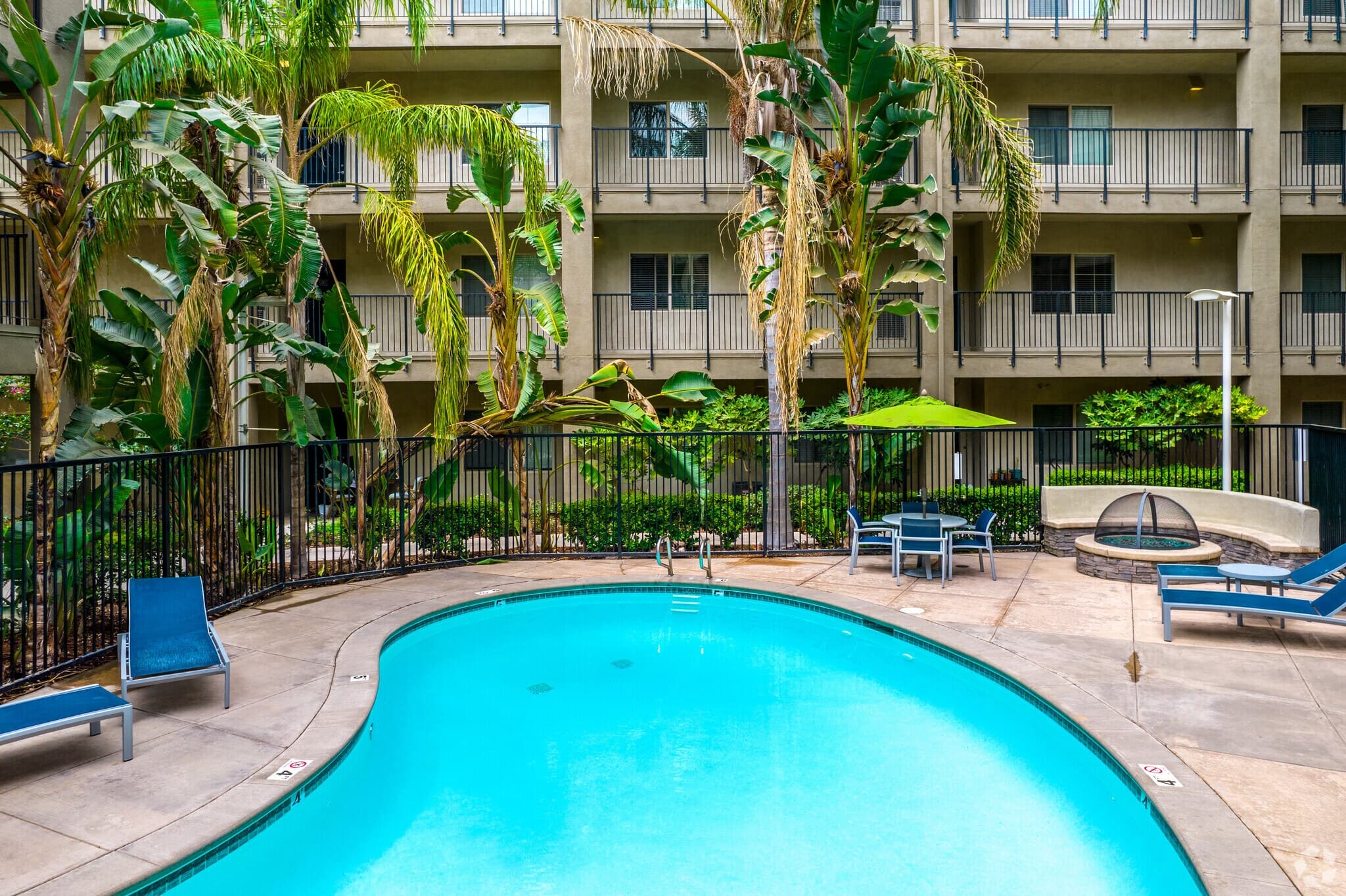 DAVINCI APARTMENTS