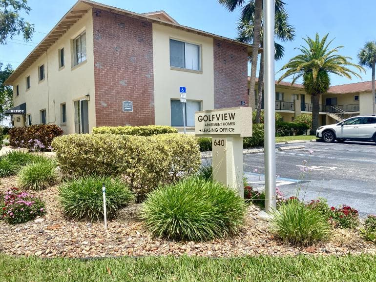 Golfview Apartments