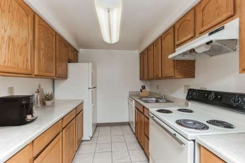 Bates Hill Apartments
