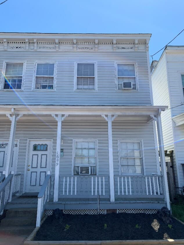 1609 W Cary Street