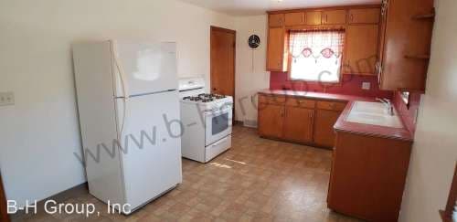 7421 Pershing Blvd