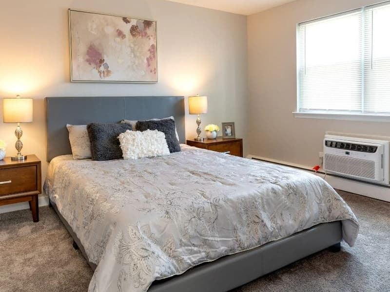 Oak Hollow Apartments