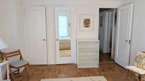 Spacious Sunlit Room in West End Avenue Apartment