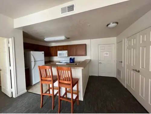 Oaks Apartments