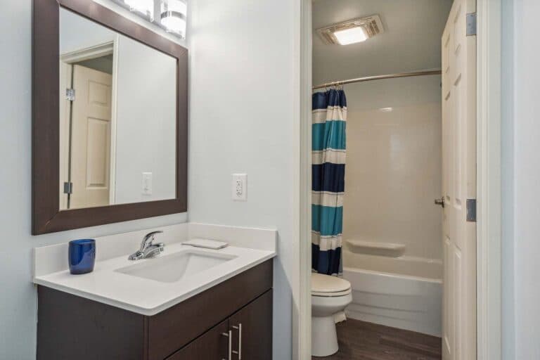 Oxford Village Apartments