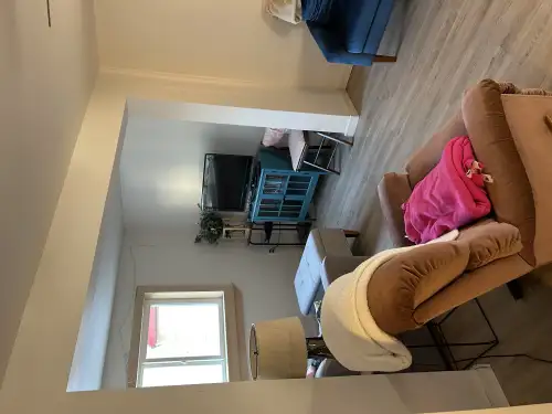 3 bedroom 1 bathroom