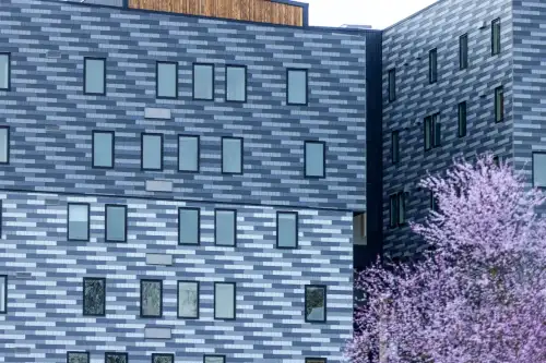 Moraine Apartments