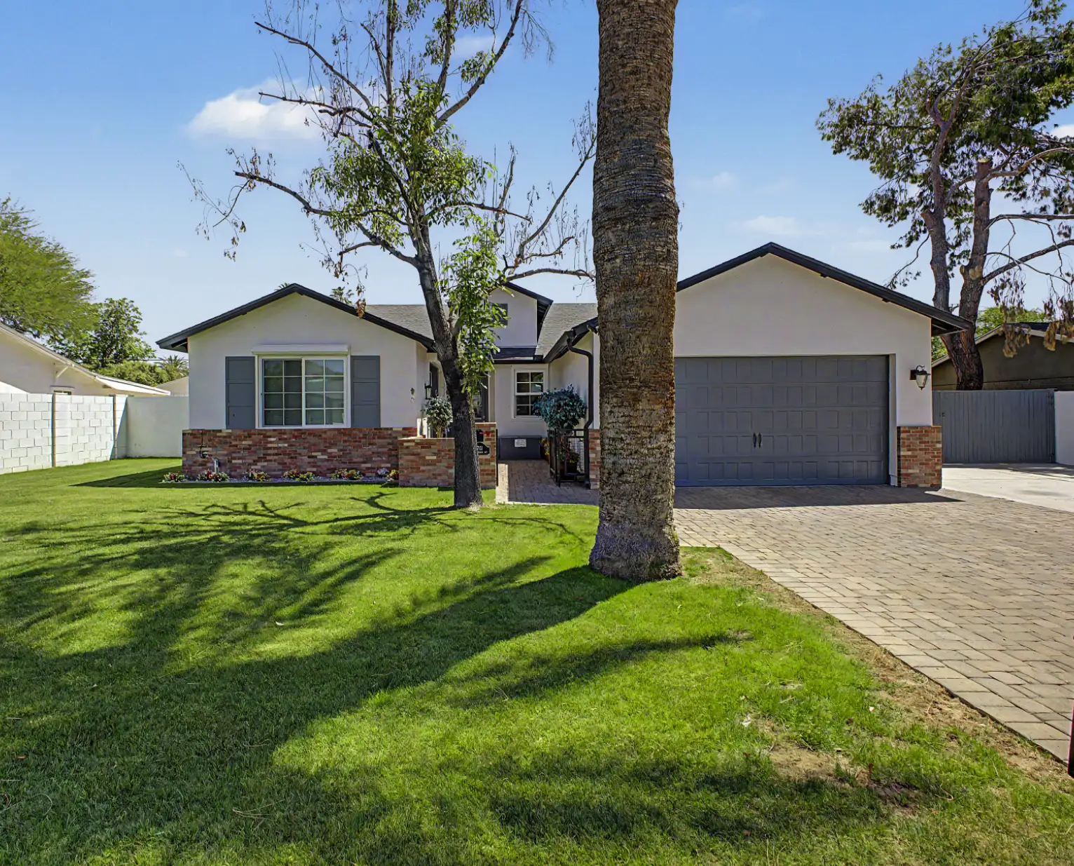 4701 E Vernon Ave