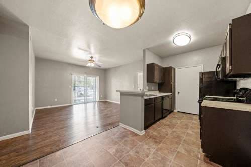 River Oaks Villas Apartments