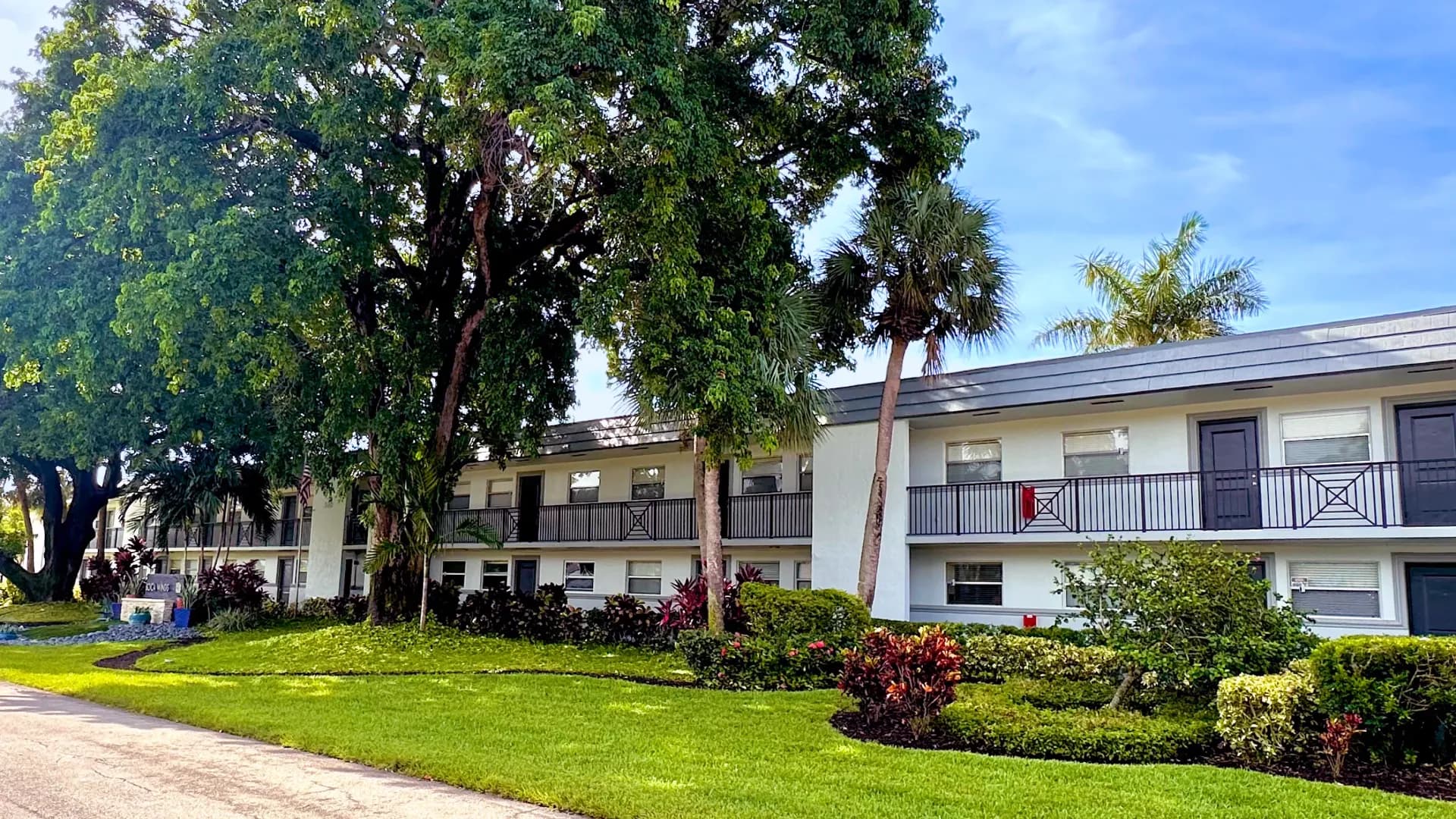 Boca Winds Apartments