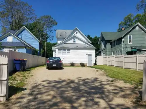 Downtown 2 Story Cottage Monthly Grand Rapids Rental