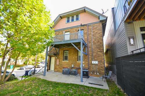1645 N Astor St