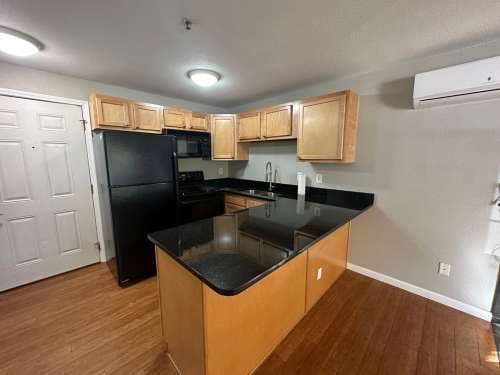 Condo on the Hill Available Aug 2026