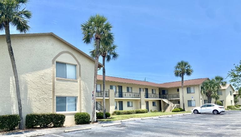 Golfview Apartments
