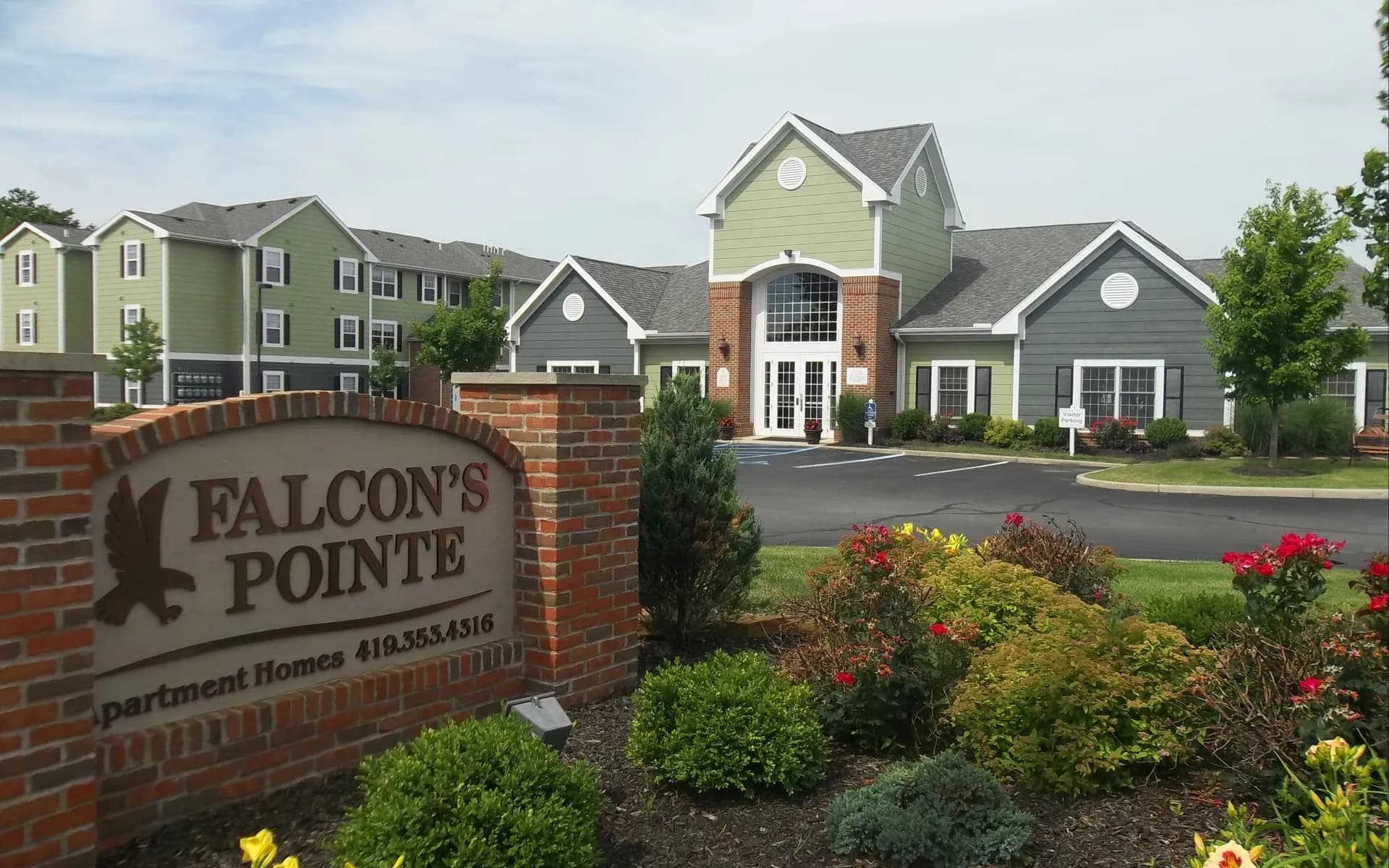 Falcon's Pointe