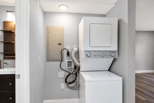 Nine-4-Nine Apartments