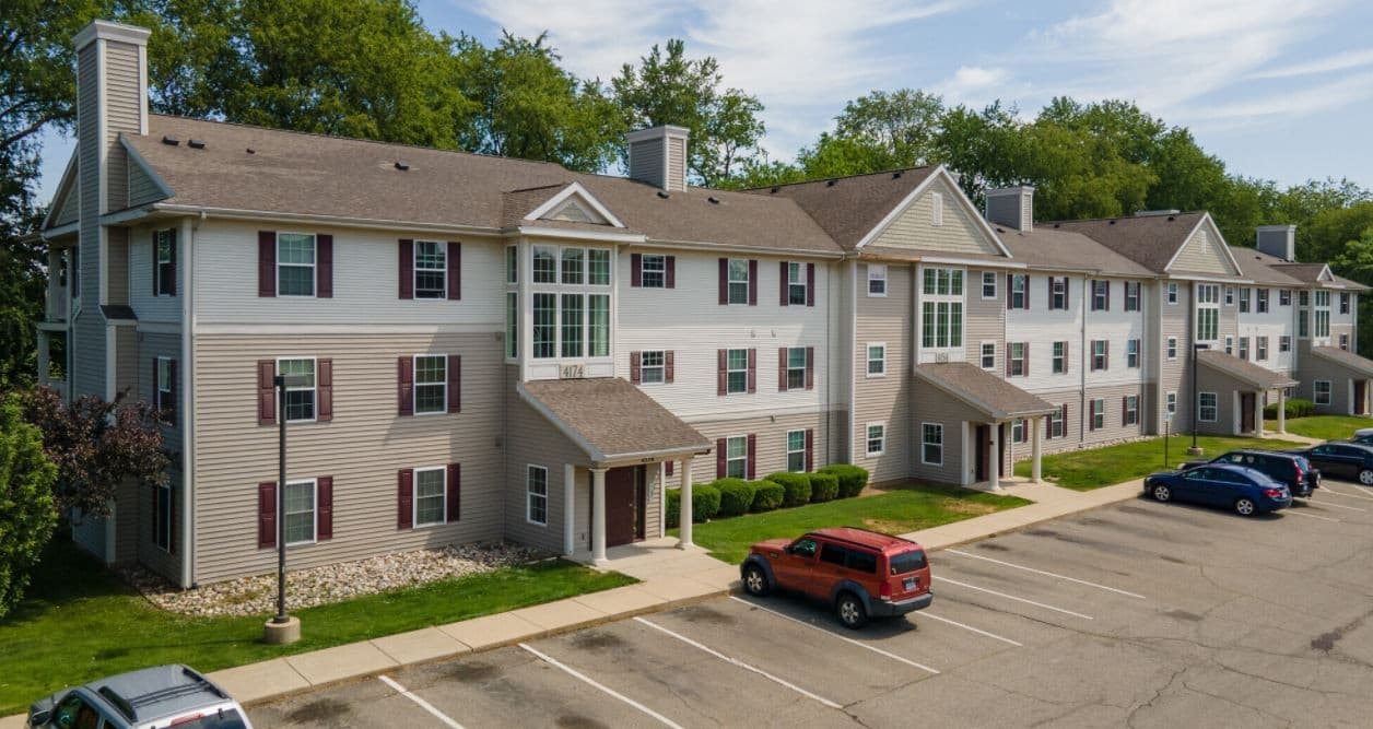 Arboretum Apartments