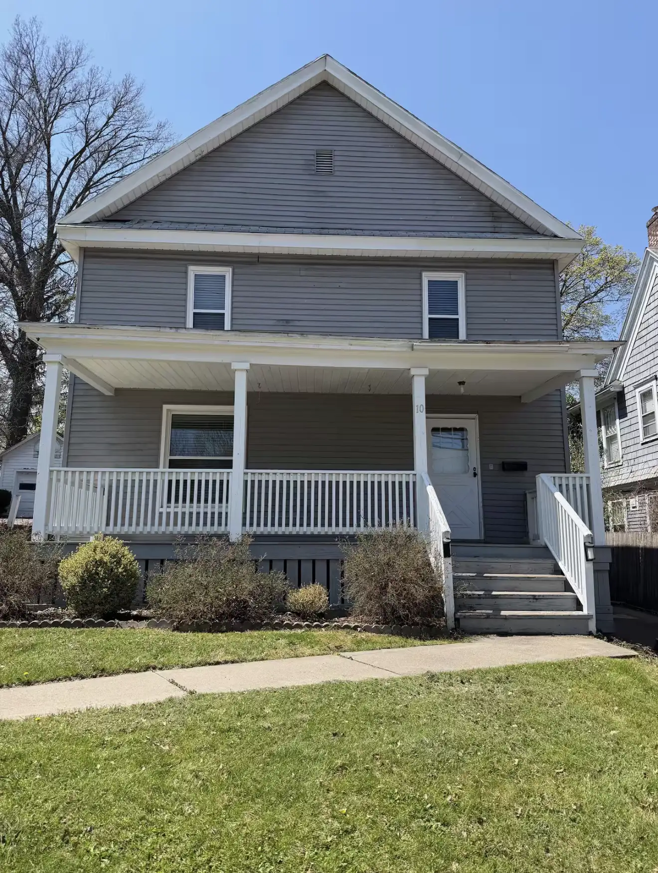 10 Pleasant Street