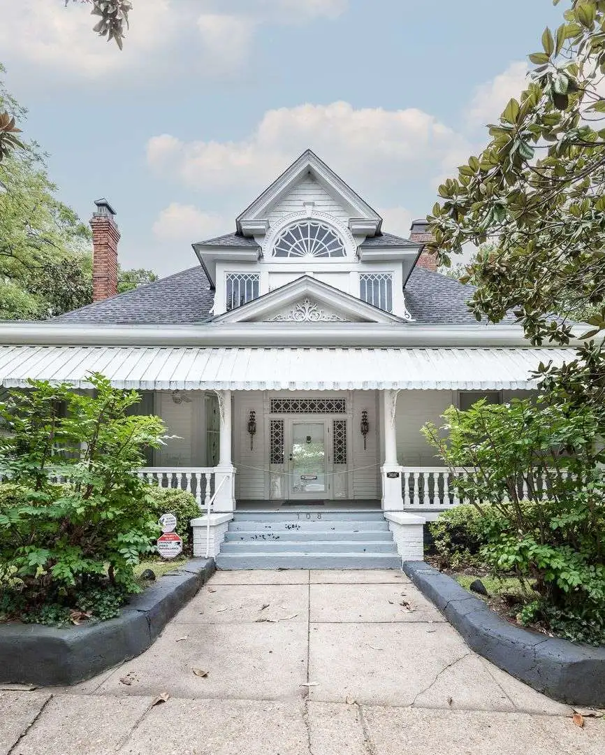 RESIDENTIAL/COMMERCIAL RENTAL - Charming historic home located downtown Opelika! (*Partially Furnished)