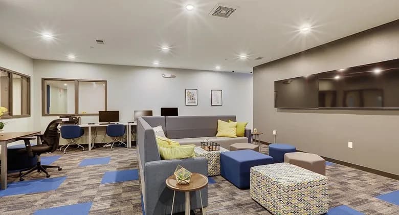 The Park at 1824 Student Apartments
