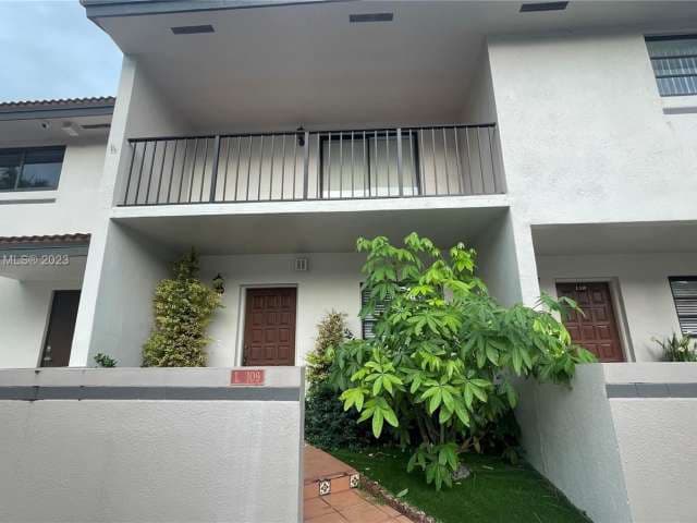 13404 SW 62nd St APT 109