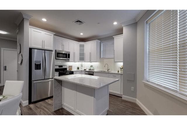 Fairfield Metro At Farmingdale Village