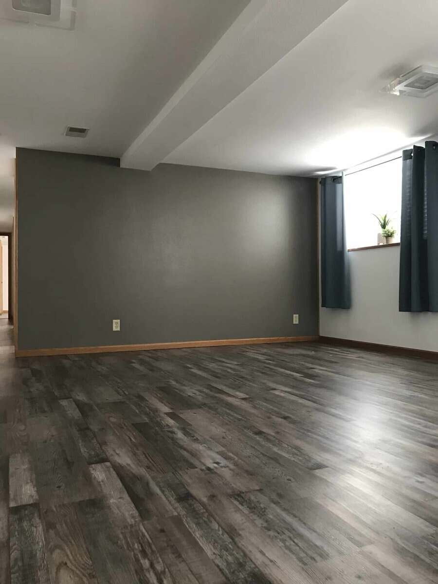 Winona Place – 767 E 5th St Apt B