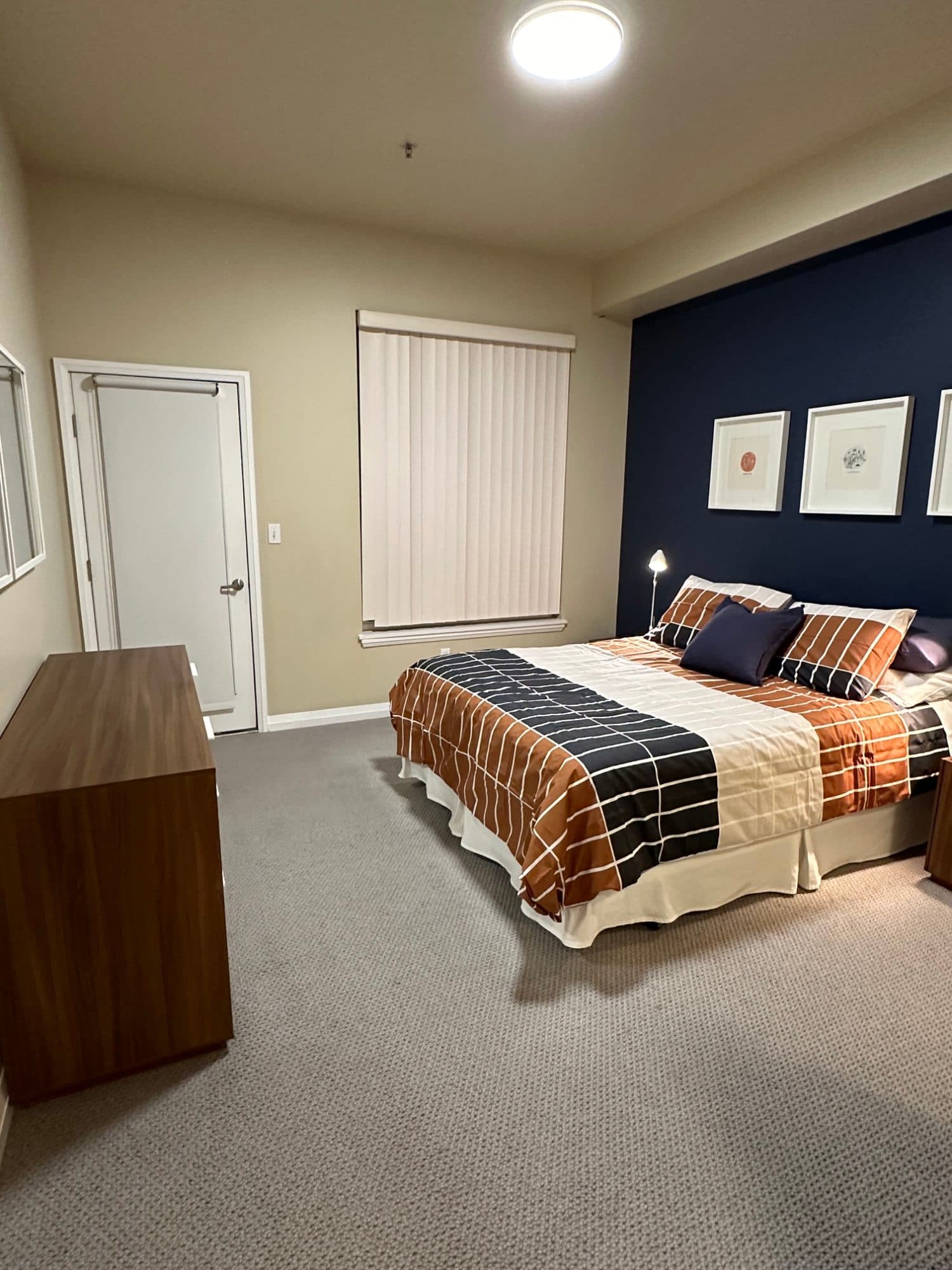 Fully Furnished Downtown Condo