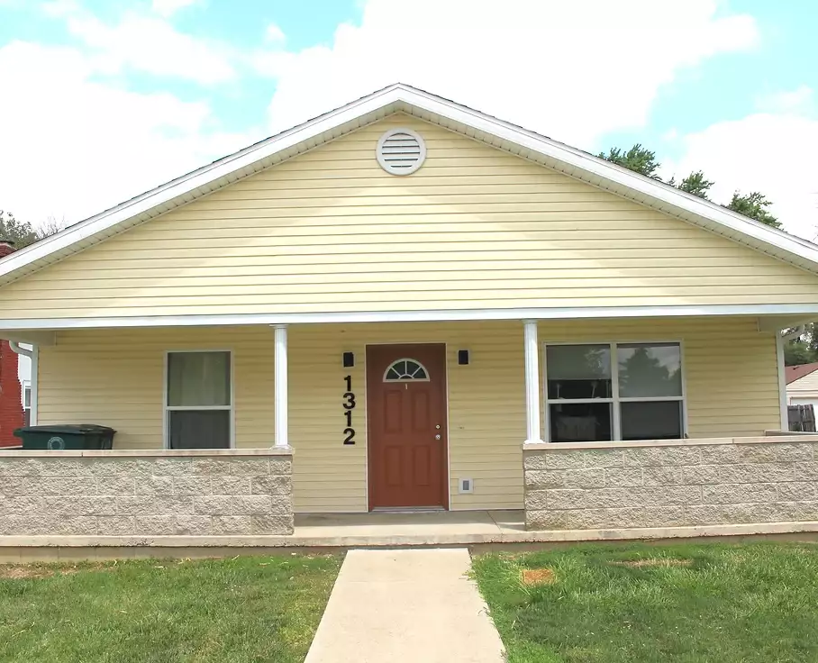 1312 West Bethel Ave